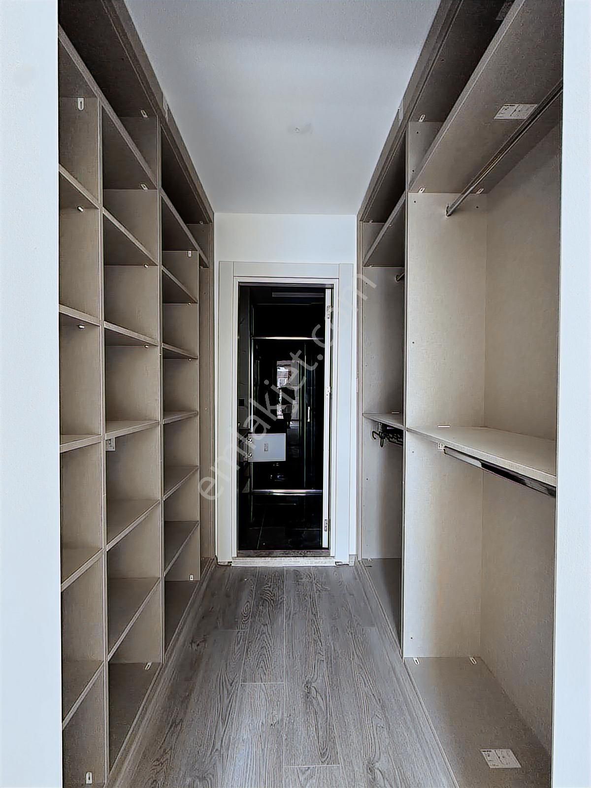 Kuşadası Merkezde Acil Satılık Fırsat Daire - Görsel 31