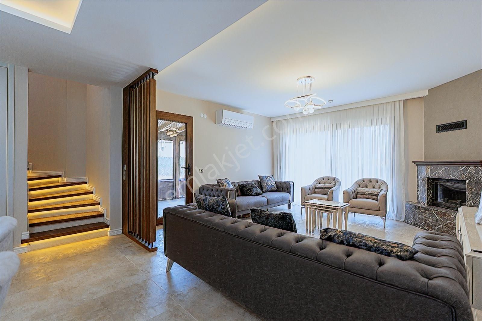 Kuşadası Davutlar'da Taş Villa Konsept Özel Havuzlu Fırsat Villa - Görsel 26