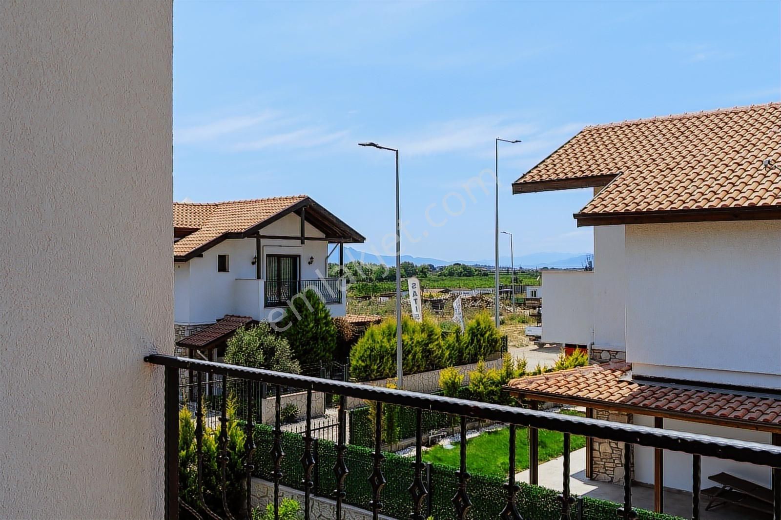 Kuşadası Davutlar'da Taş Villa Konsept Özel Havuzlu Fırsat Villa - Görsel 7