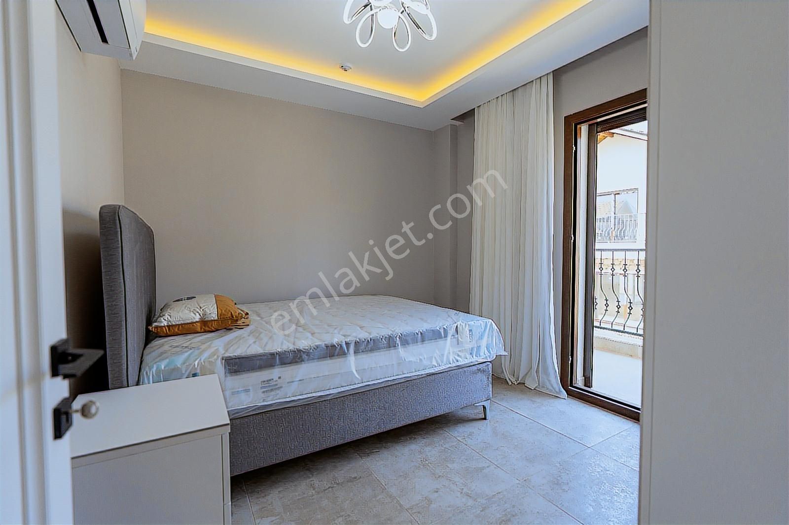 Kuşadası Davutlar'da Taş Villa Konsept Özel Havuzlu Fırsat Villa - Görsel 32