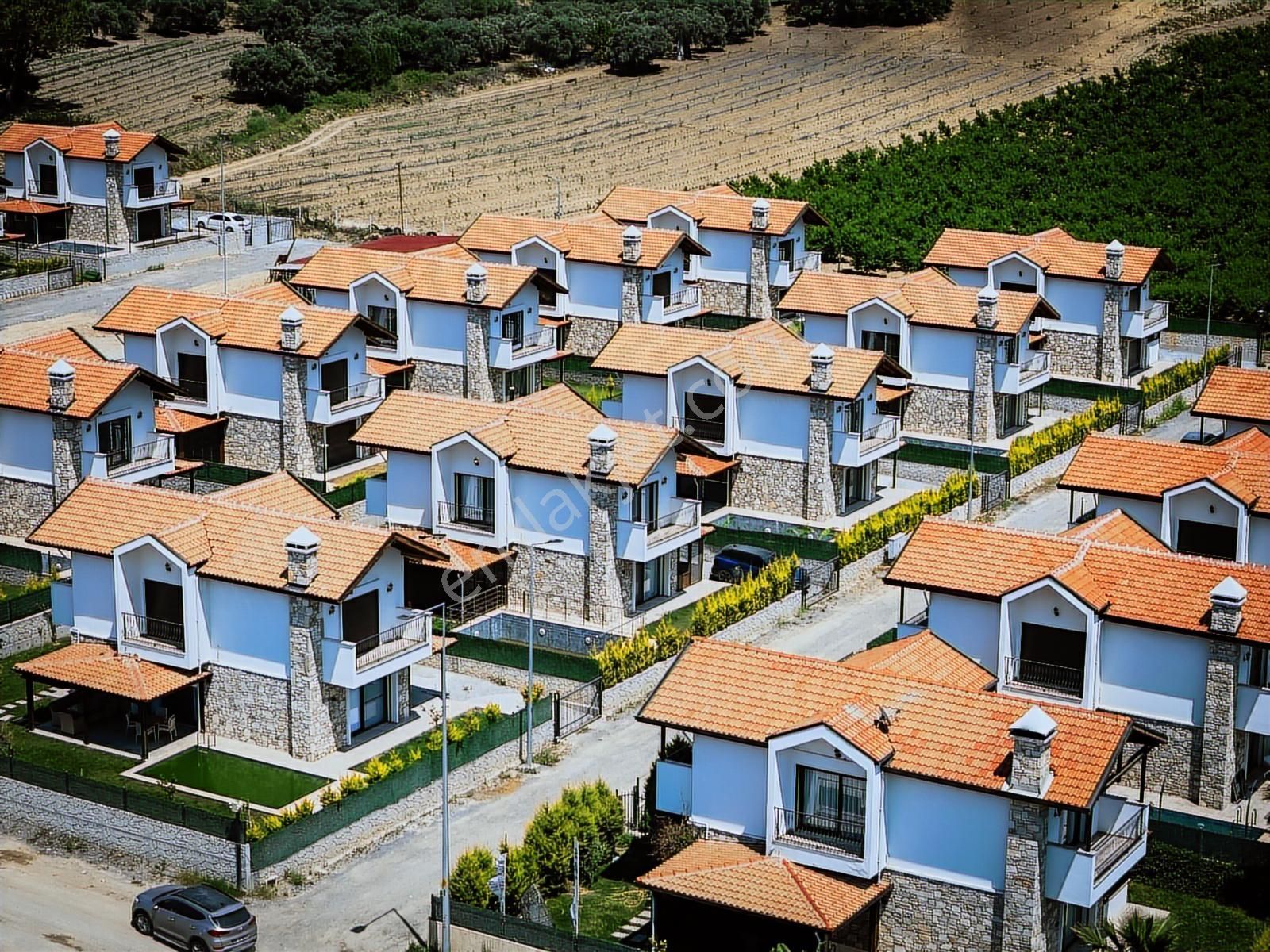 Kuşadası Davutlar'da Taş Villa Konsept Özel Havuzlu Fırsat Villa - Görsel 16