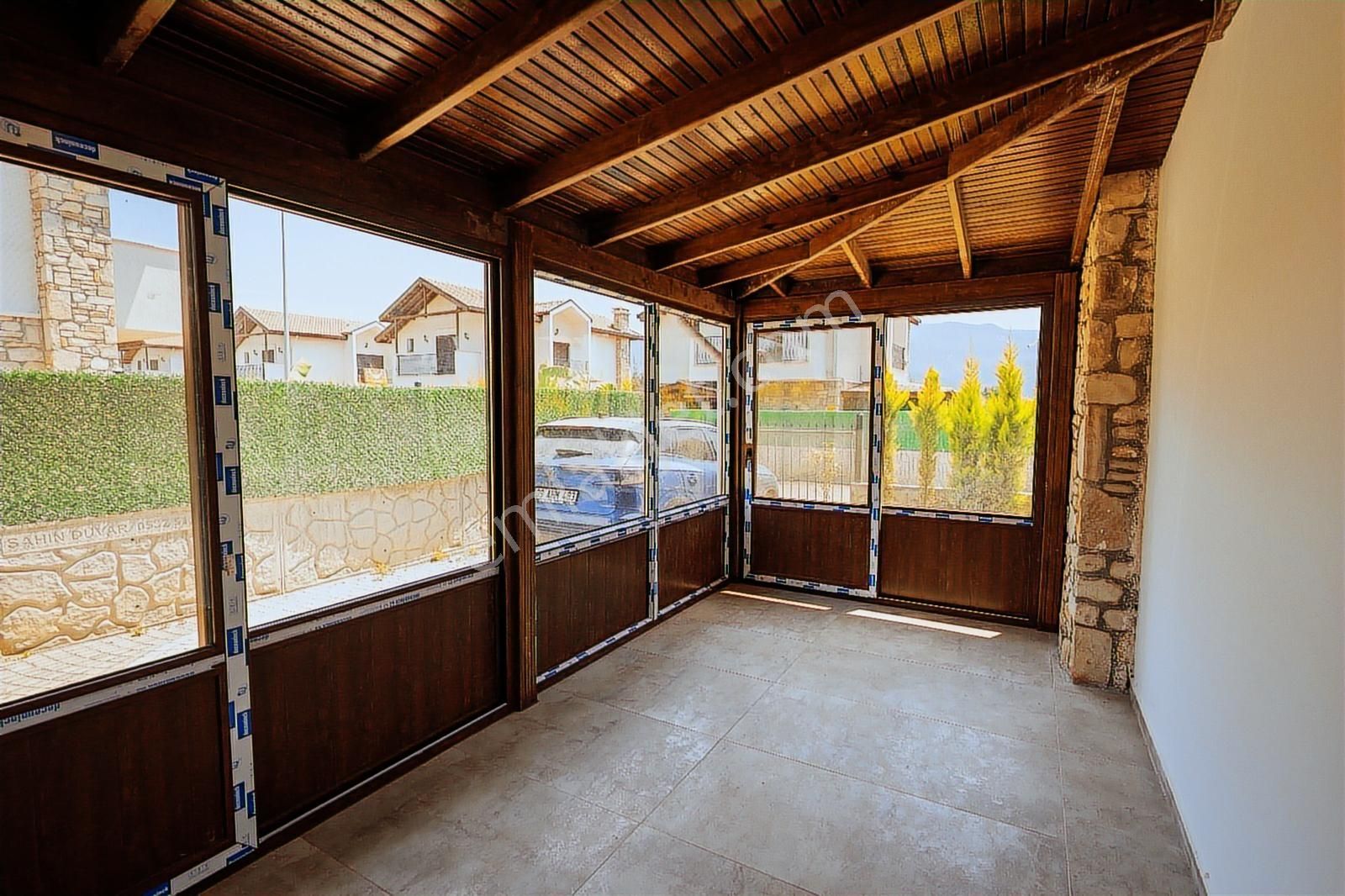 Kuşadası Davutlar'da Taş Villa Konsept Özel Havuzlu Fırsat Villa - Görsel 27