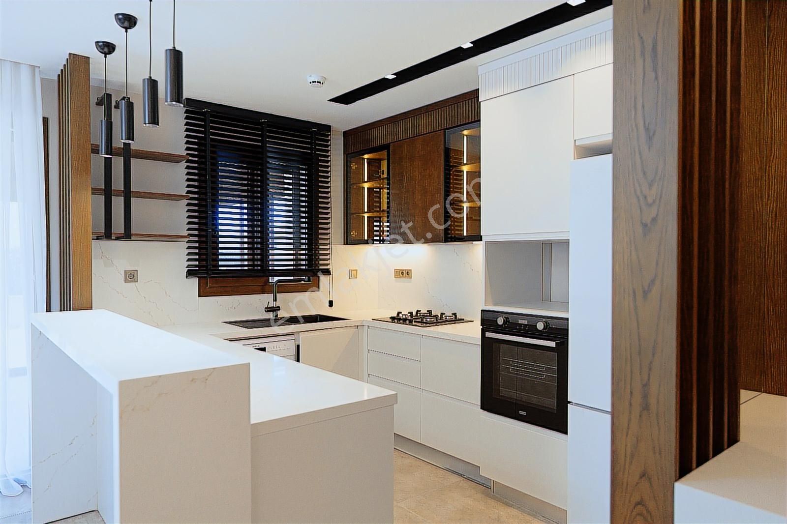 Kuşadası Davutlar'da Taş Villa Konsept Özel Havuzlu Fırsat Villa - Görsel 18