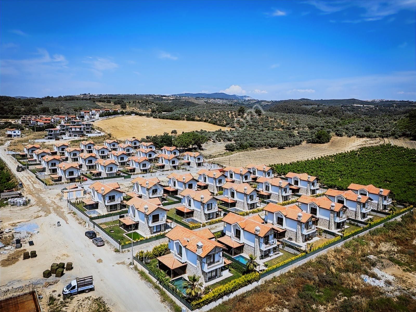 Kuşadası Davutlar'da Taş Villa Konsept Özel Havuzlu Fırsat Villa - Görsel 17