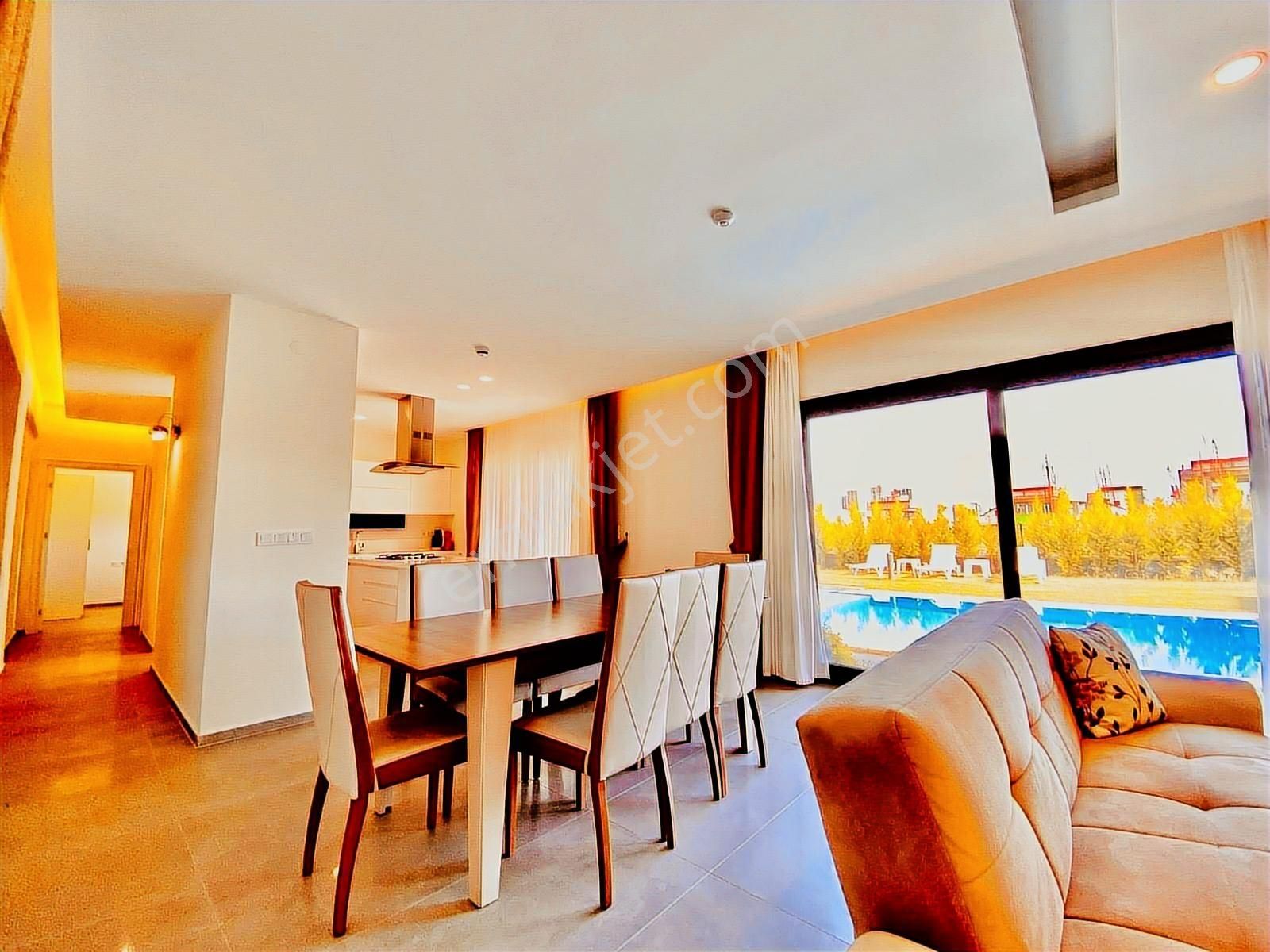 Kuşadası Yavansu'da Müstakil 4+1 Doğalgazlı-eşyalı-fırsat Villa - Görsel 15