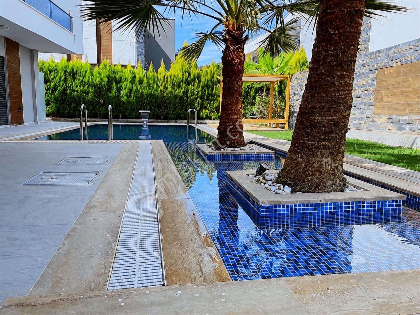 Kuşadası Yavansu'da Müstakil 4+1 Doğalgazlı-eşyalı-fırsat Villa - Görsel 2