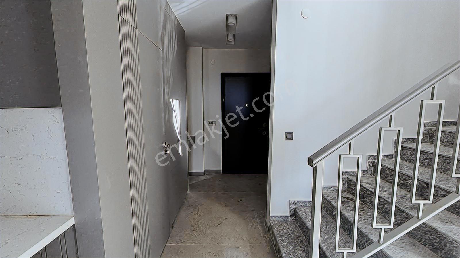 Kuşadası Soğucak'ta Acil Satılık Müstakil 4+1 Villa - Görsel 25