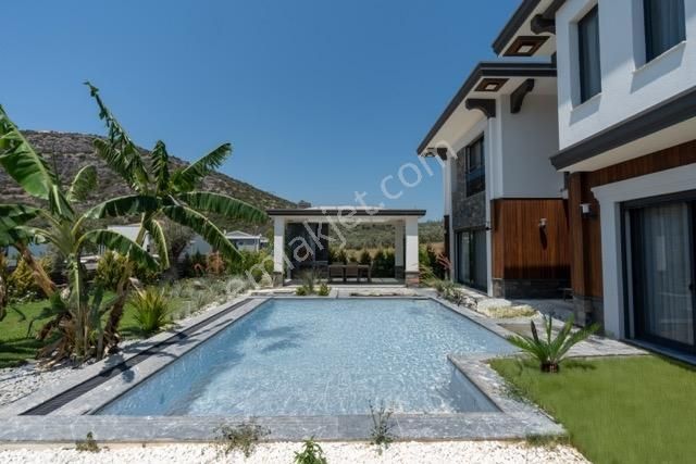 Kuşadası'nda Deniz Manzaralı 550 M2 Arsa İçersinde Özel Mülk - Görsel 25