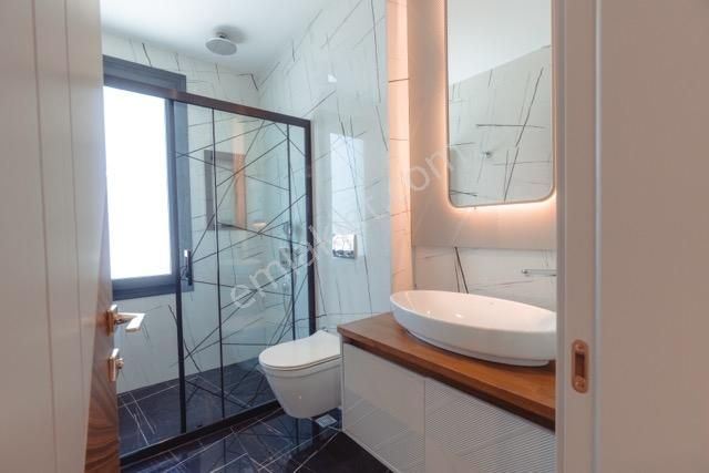 Kuşadası'nda Deniz Manzaralı 550 M2 Arsa İçersinde Özel Mülk - Görsel 33