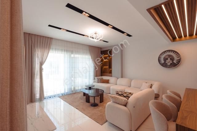 Kuşadası'nda Deniz Manzaralı 550 M2 Arsa İçersinde Özel Mülk - Görsel 20