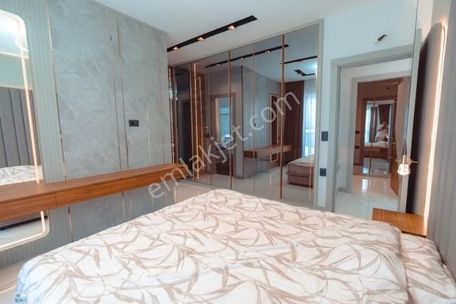 Kuşadası'nda Deniz Manzaralı 550 M2 Arsa İçersinde Özel Mülk - Görsel 18