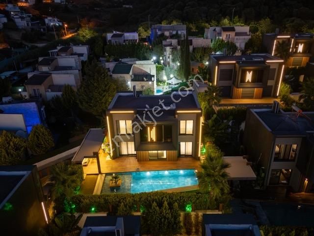 Kuşadası'nda Satılık Ultra Lüksün Tanımı Full Eşyalı Villa - Görsel 2