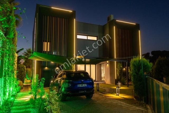 Kuşadası'nda Satılık Ultra Lüksün Tanımı Full Eşyalı Villa - Görsel 27