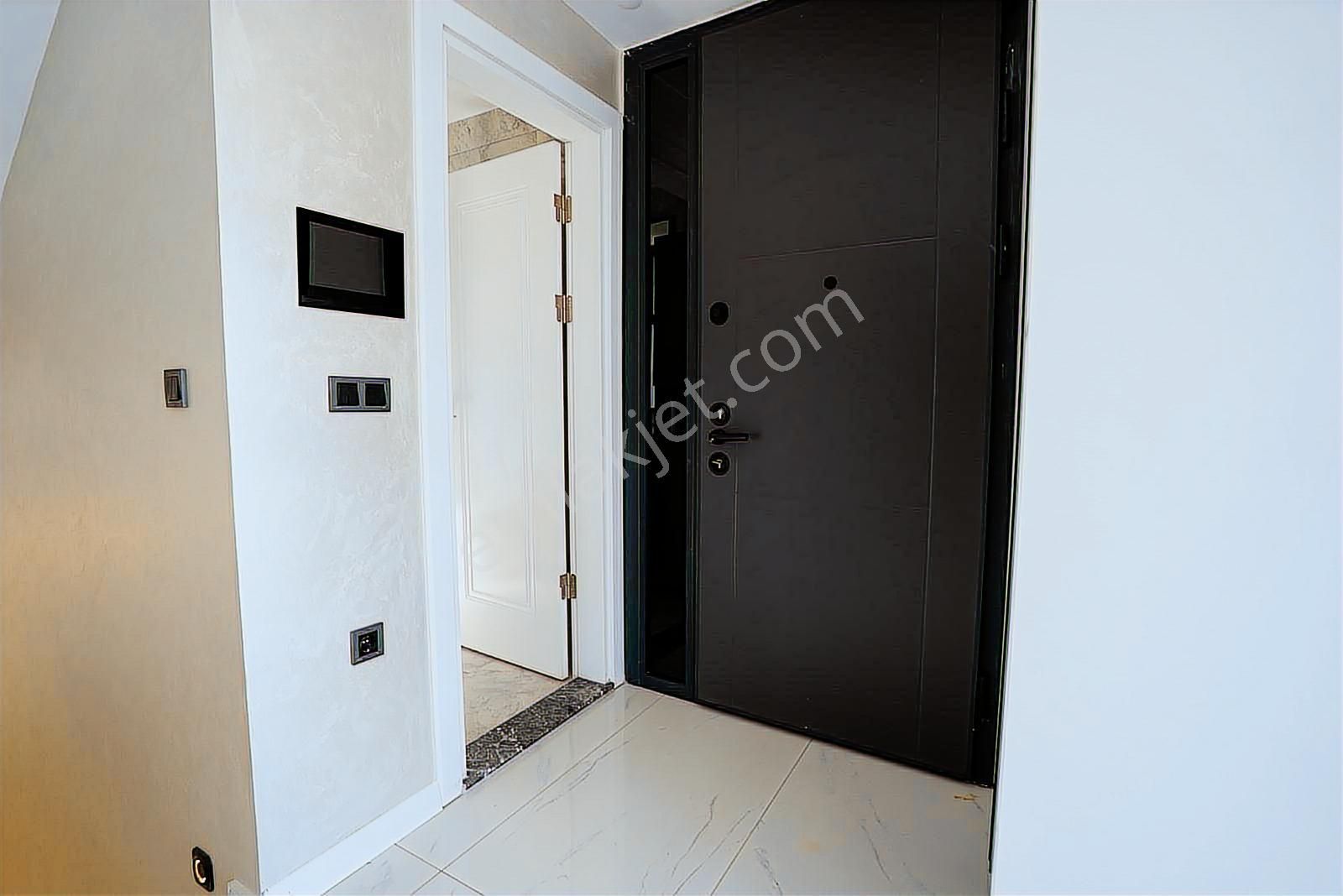 Kuşadası Değirmenderede Acil Satılık-asansör-k.otopark-ö.havuz - Görsel 11