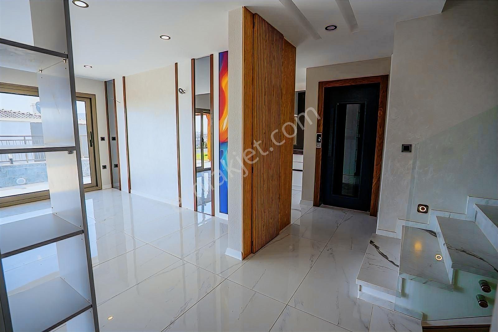 Kuşadası Değirmenderede Acil Satılık-asansör-k.otopark-ö.havuz - Görsel 22