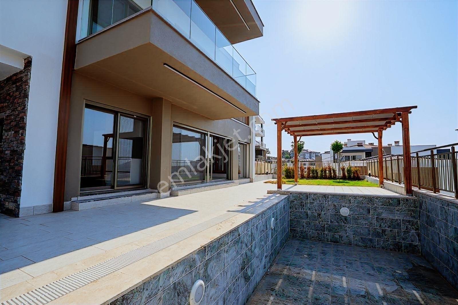 Kuşadası Değirmenderede Acil Satılık-asansör-k.otopark-ö.havuz - Görsel 20