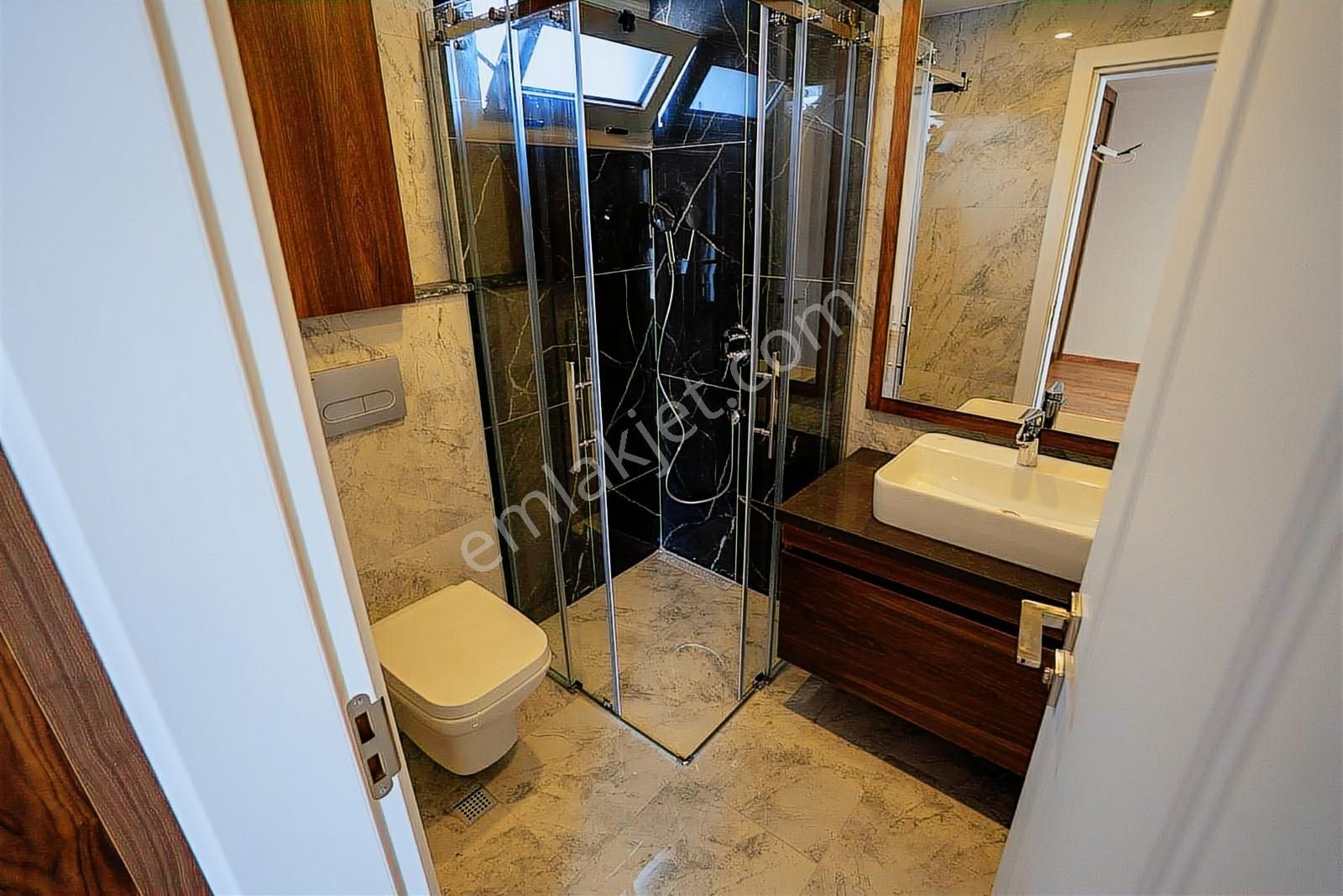 Kuşadası Değirmenderede Acil Satılık-asansör-k.otopark-ö.havuz - Görsel 17