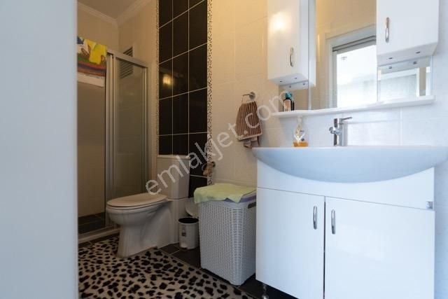 Kuşadası İkiçeşmelik'te Geniş Yaşam Alanlarına Sahip 3+1 Daire - Görsel 6