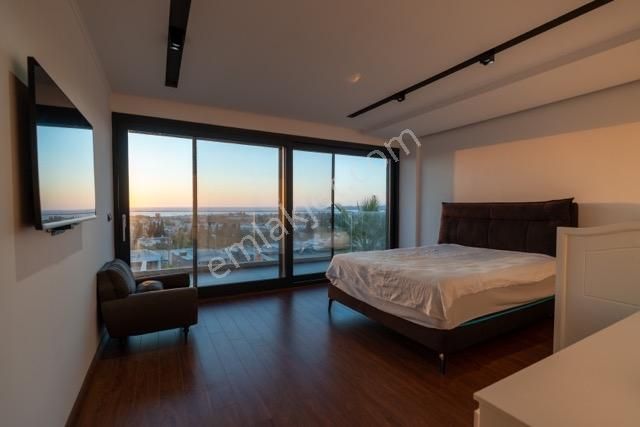 Kuşadası Karaova Full Deniz Manzaralı Emsalsiz Köşe Konum Villa - Görsel 28