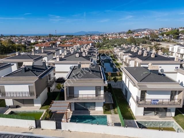 Kuşadası Soğucak'ta Denize 900 Mt,full Eşyalı Özel Havuzlu Villa - Görsel 21