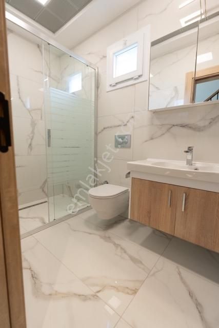 Acil !!! Kuşadası Kuştur Mevkiinde Geniş Ve Ferah Satılık 4+1 - Görsel 18