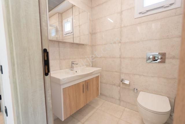 Acil !!! Kuşadası Kuştur Mevkiinde Geniş Ve Ferah Satılık 4+1 - Görsel 15