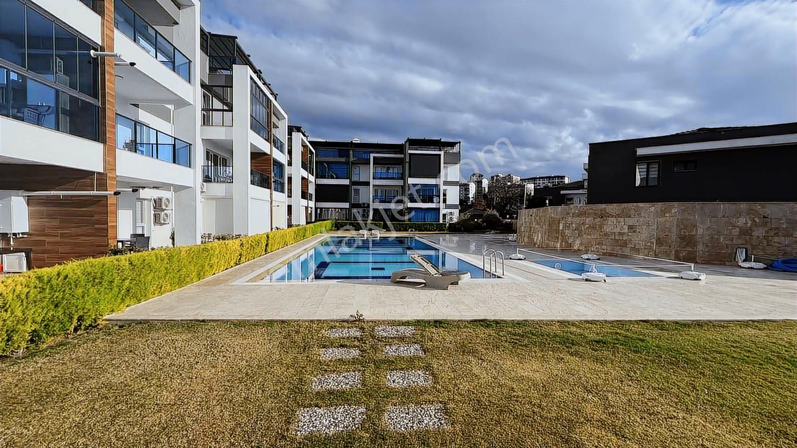 Kadınlar Denizinde Denize 500m Mesafede Kiralık Daire - Görsel 16