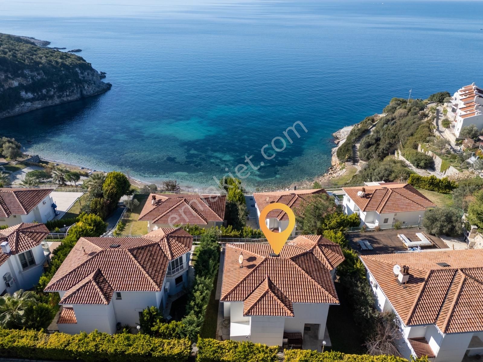 Zinos Villalarında Özel Koya Sahip Prestijli Konumda Villa - Görsel 10