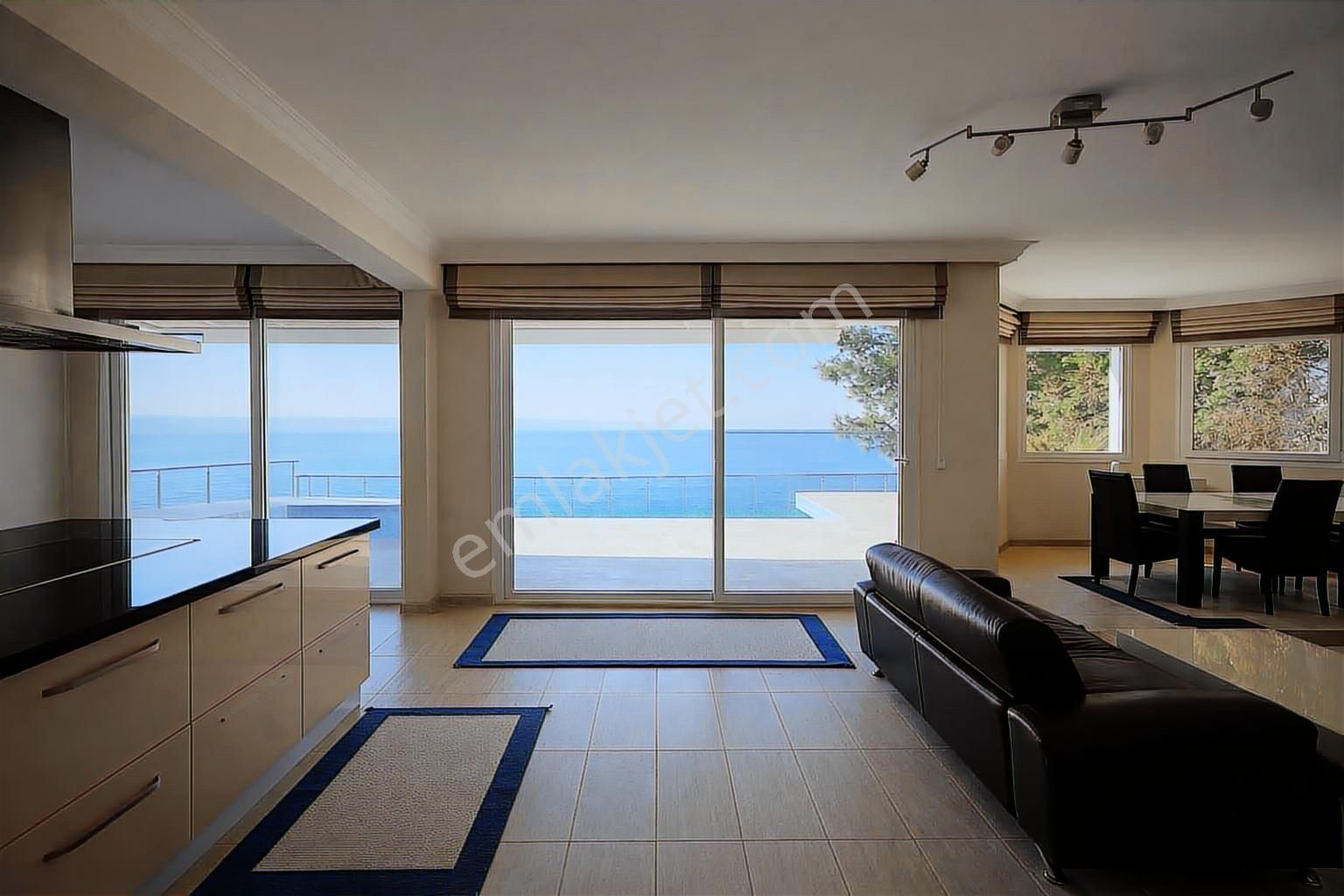 Zinos Villalarında Özel Koya Sahip Prestijli Konumda Villa - Görsel 22