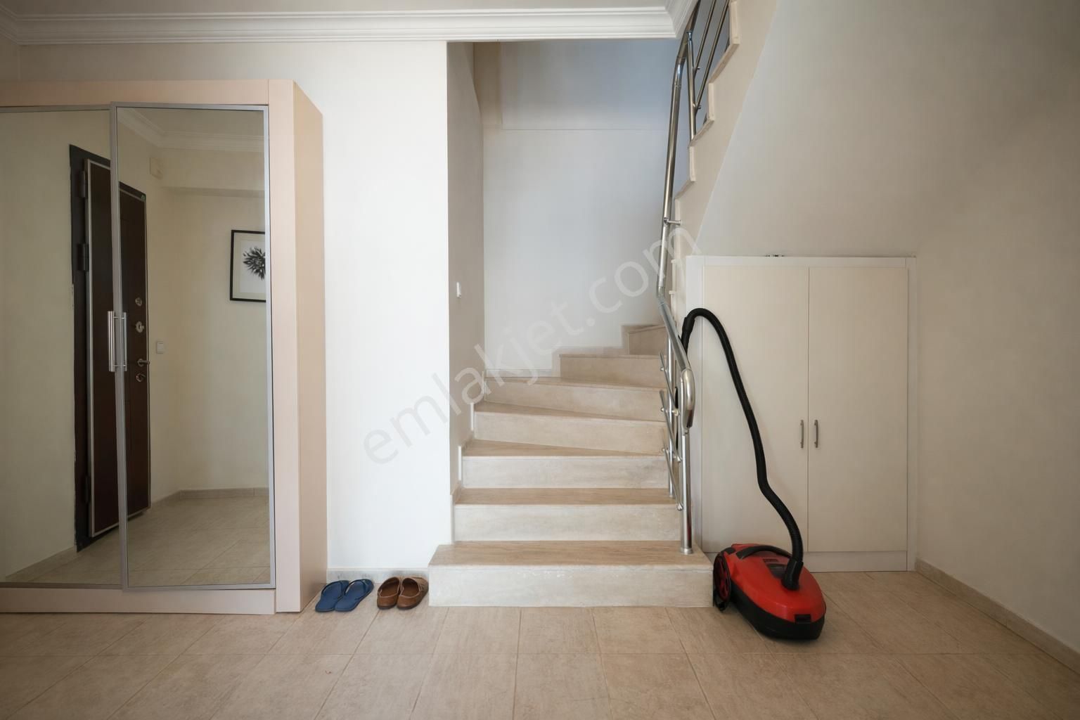 Zinos Villalarında Özel Koya Sahip Prestijli Konumda Villa - Görsel 14