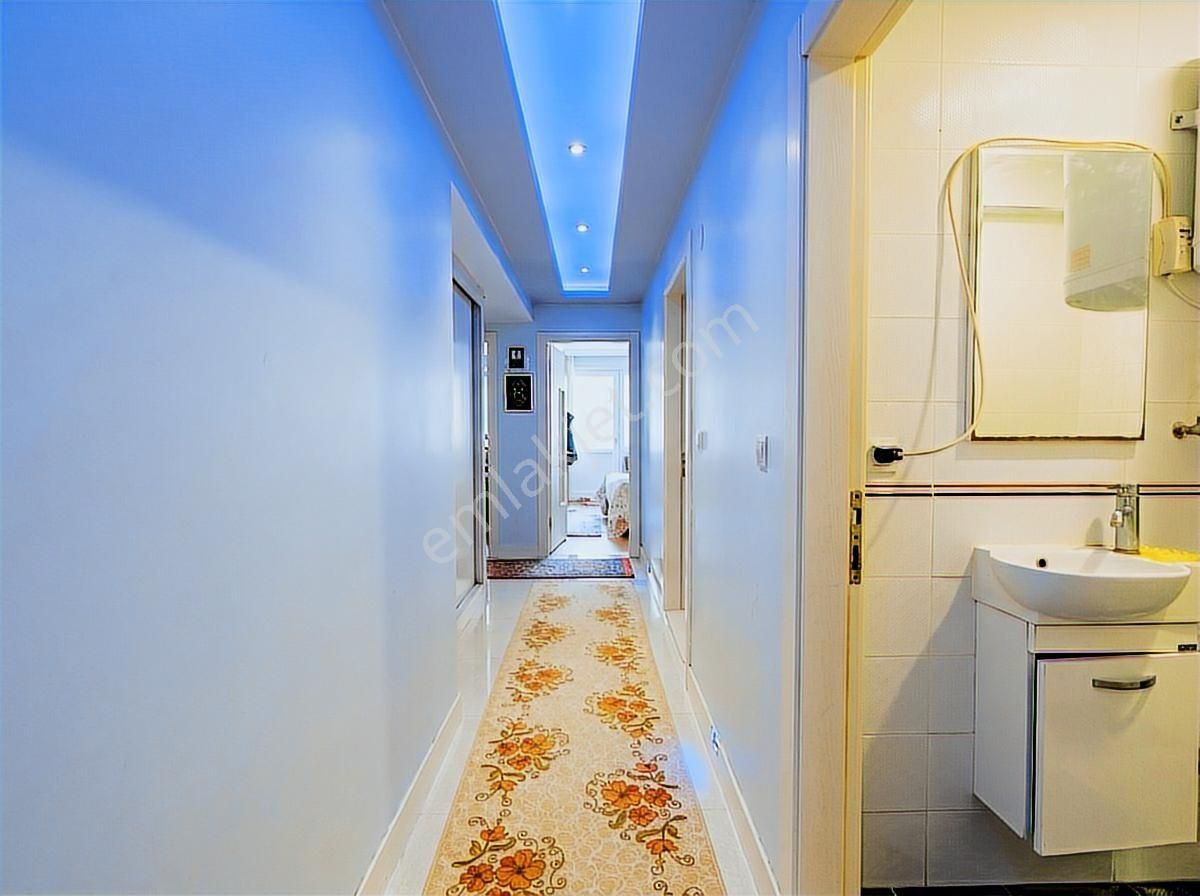 Kuşadası Deniz Manzaralı Geniş Ve Ferah 3+1 Daire - Görsel 2