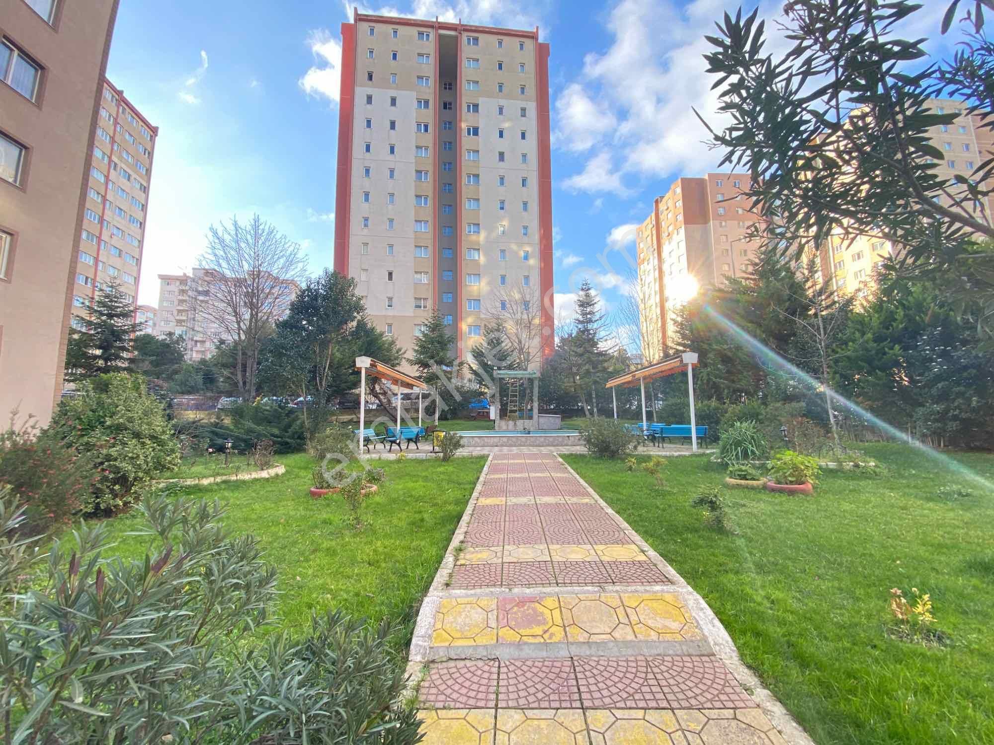 Beylikdüzü Barış Mah Kayapınar Apt Yenilenmiş 3+1 Satılık Daire - Görsel 23