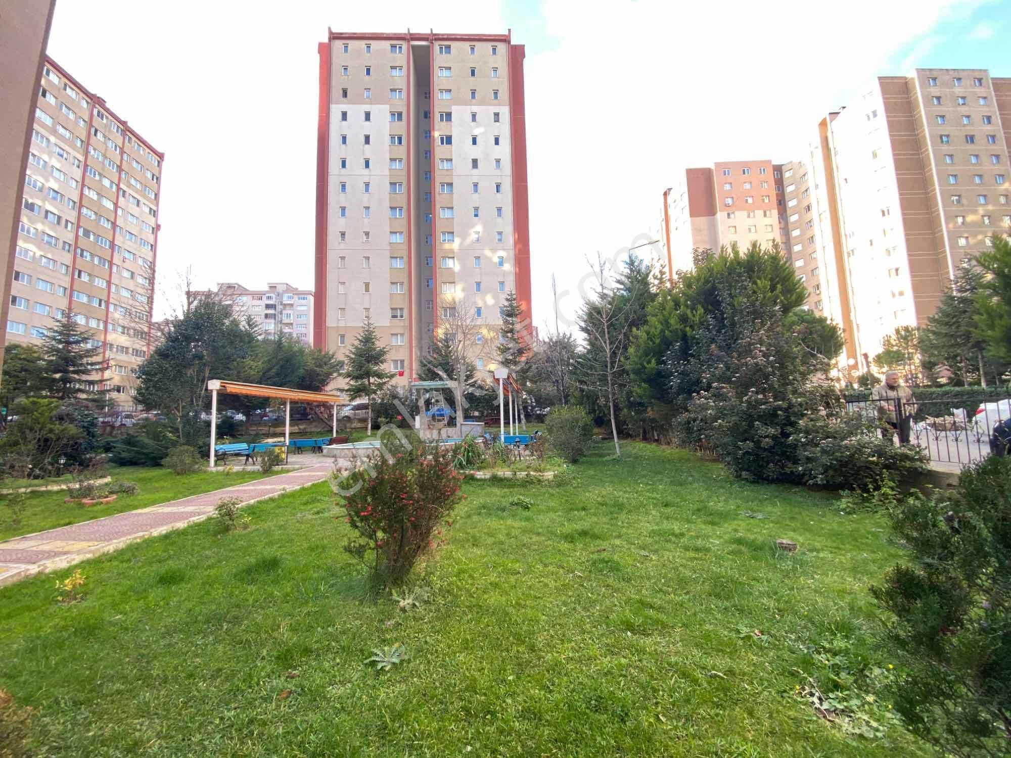 Beylikdüzü Barış Mah Kayapınar Apt Yenilenmiş 3+1 Satılık Daire - Görsel 24