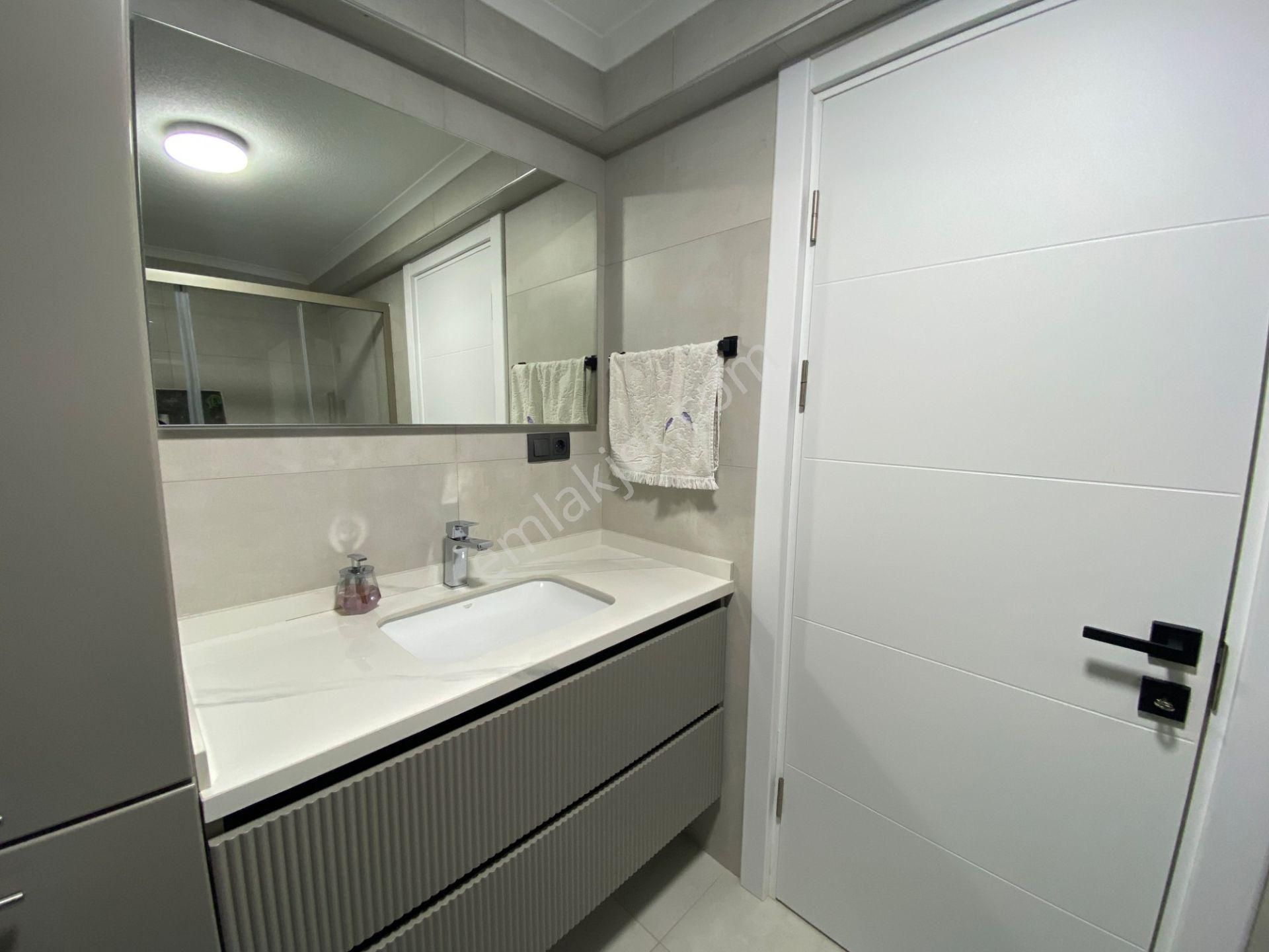 Beylikdüzü Barış Mah Kayapınar Apt Yenilenmiş 3+1 Satılık Daire - Görsel 11