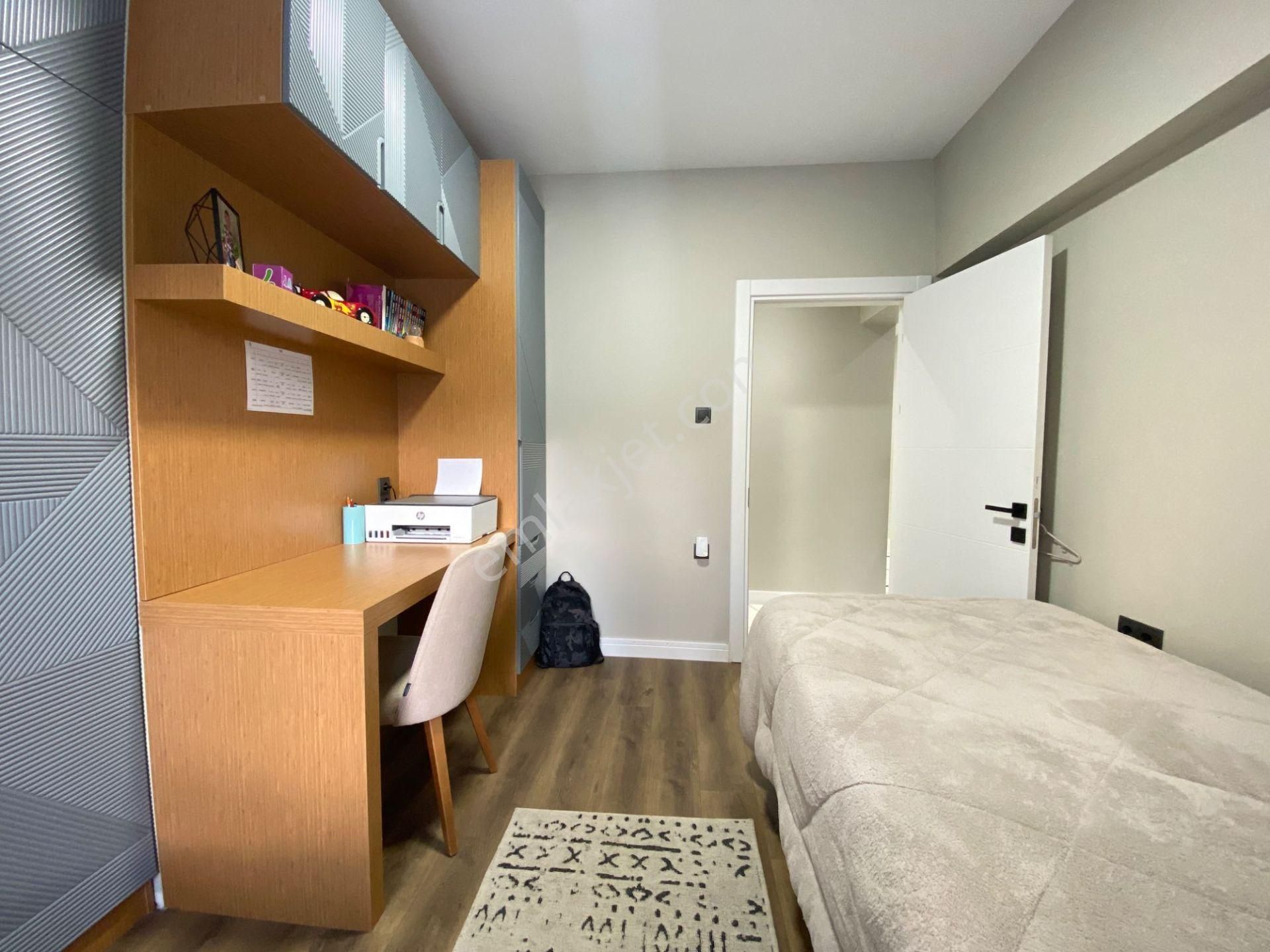 Beylikdüzü Barış Mah Kayapınar Apt Yenilenmiş 3+1 Satılık Daire - Görsel 8