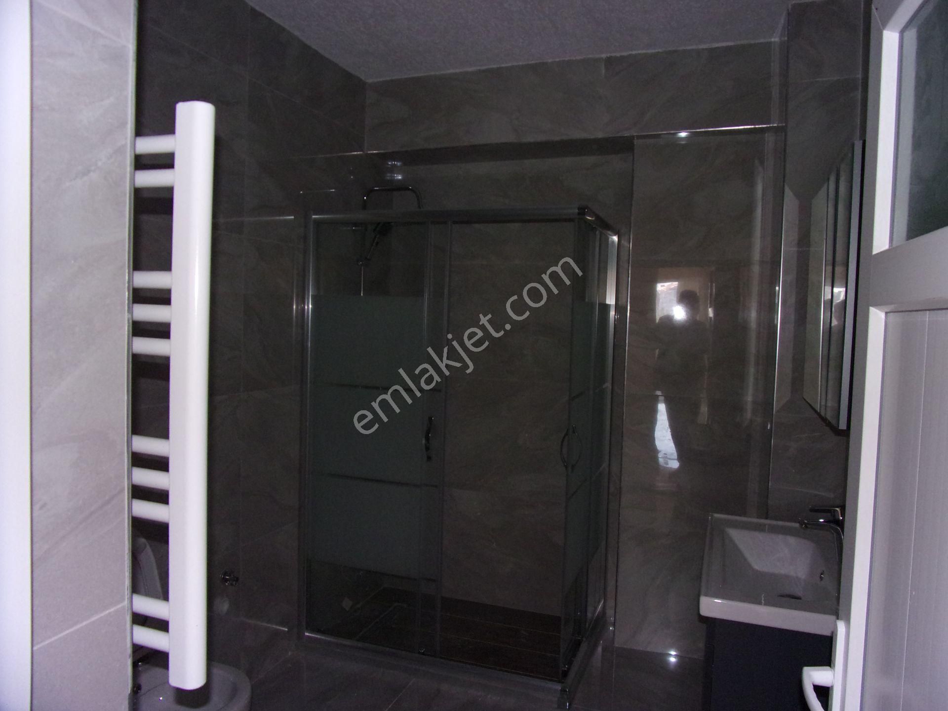 Sarıyer Tarabya Üstünde 2+1 110 Metrekare Sifırlanmış Kiralık Daire - Görsel 13