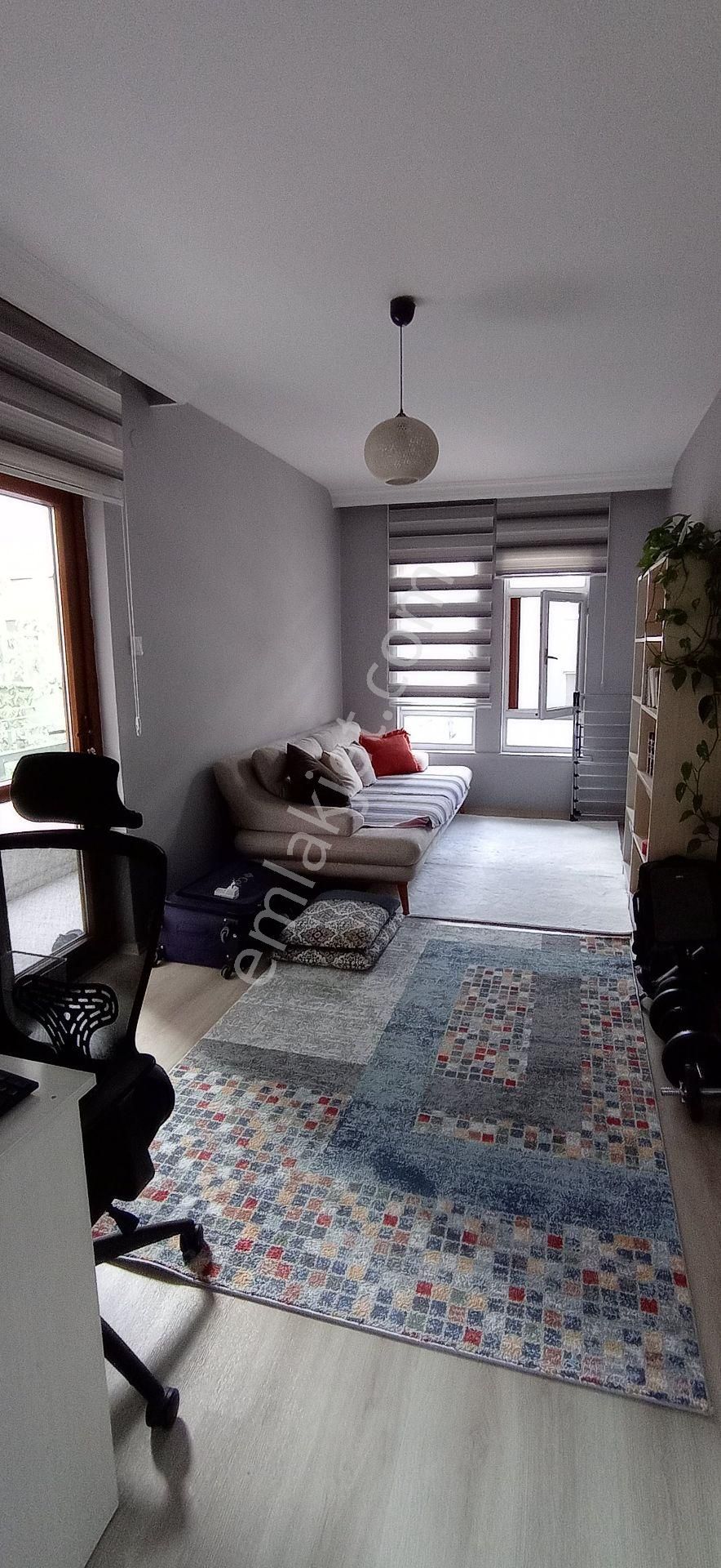 Kızılay Kolej Yakını 3+1 Eşyalı Çok Temiz Asansörlü Açık Otoparklı Kiralık Konut - Görsel 14