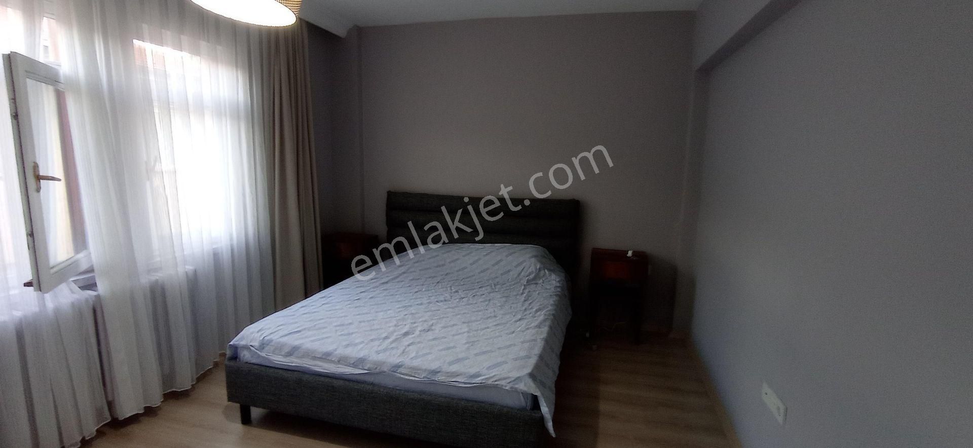 Kızılay Kolej Yakını 3+1 Eşyalı Çok Temiz Asansörlü Açık Otoparklı Kiralık Konut - Görsel 25