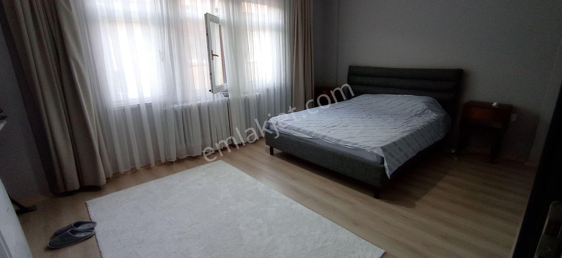 Kızılay Kolej Yakını 3+1 Eşyalı Çok Temiz Asansörlü Açık Otoparklı Kiralık Konut - Görsel 24