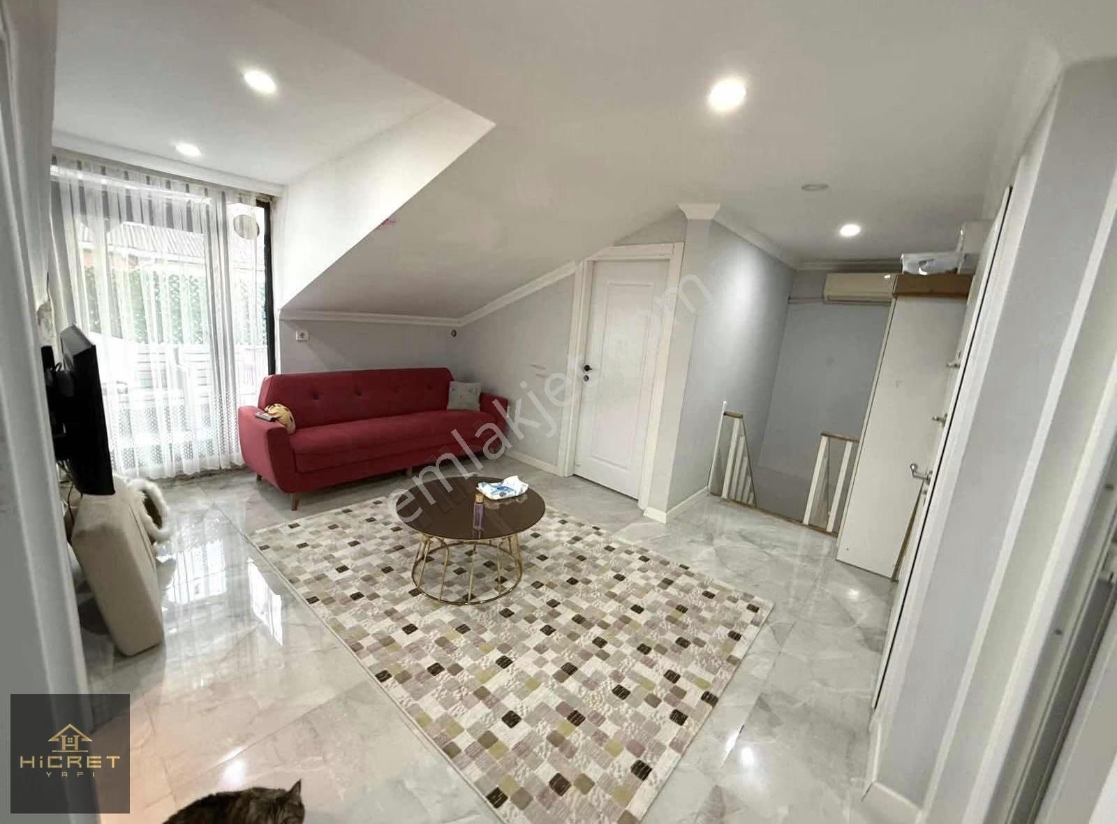 Hicret'den Uğurmumcu Mh Tramvay Dibinde 4+2 200 M² Dubleks Daire - Görsel 4