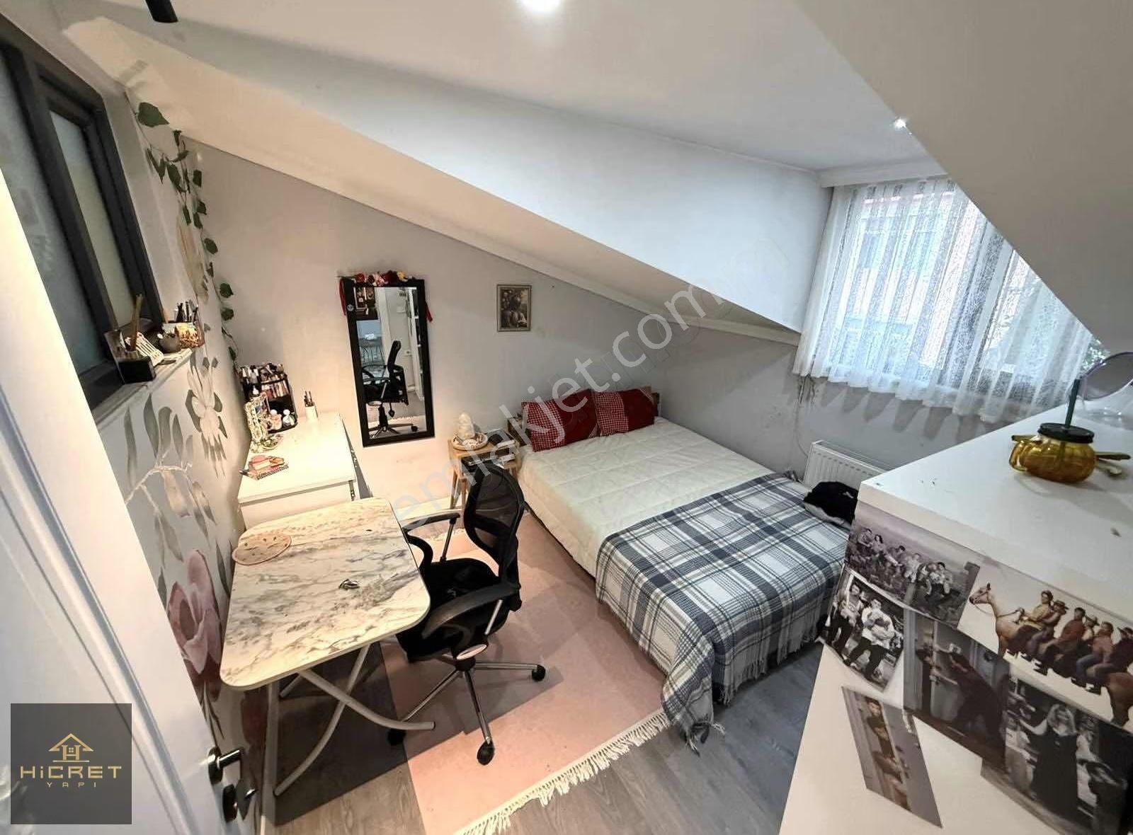 Hicret'den Uğurmumcu Mh Tramvay Dibinde 4+2 200 M² Dubleks Daire - Görsel 19