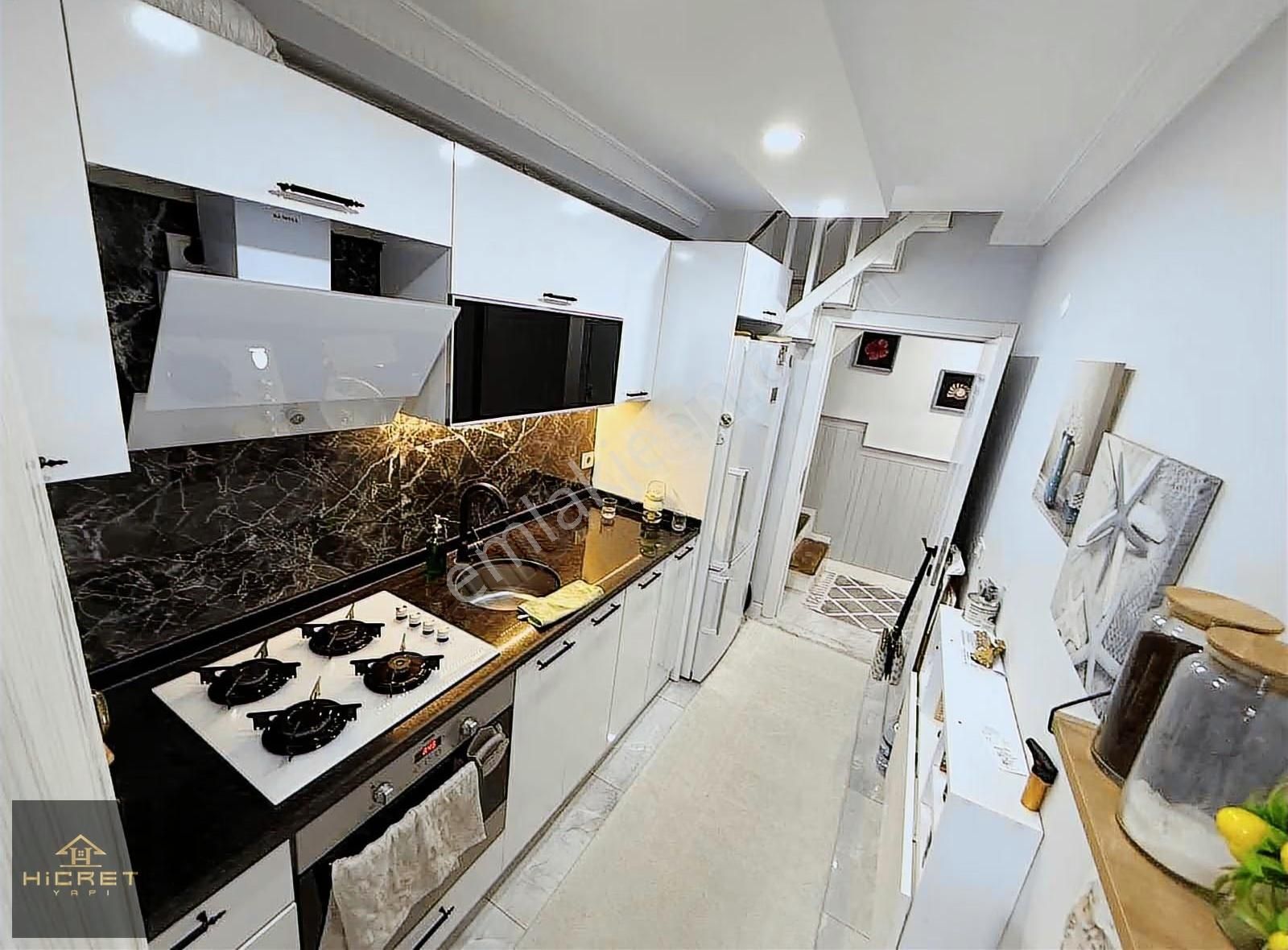 Hicret'den Uğurmumcu Mh Tramvay Dibinde 4+2 200 M² Dubleks Daire - Görsel 20