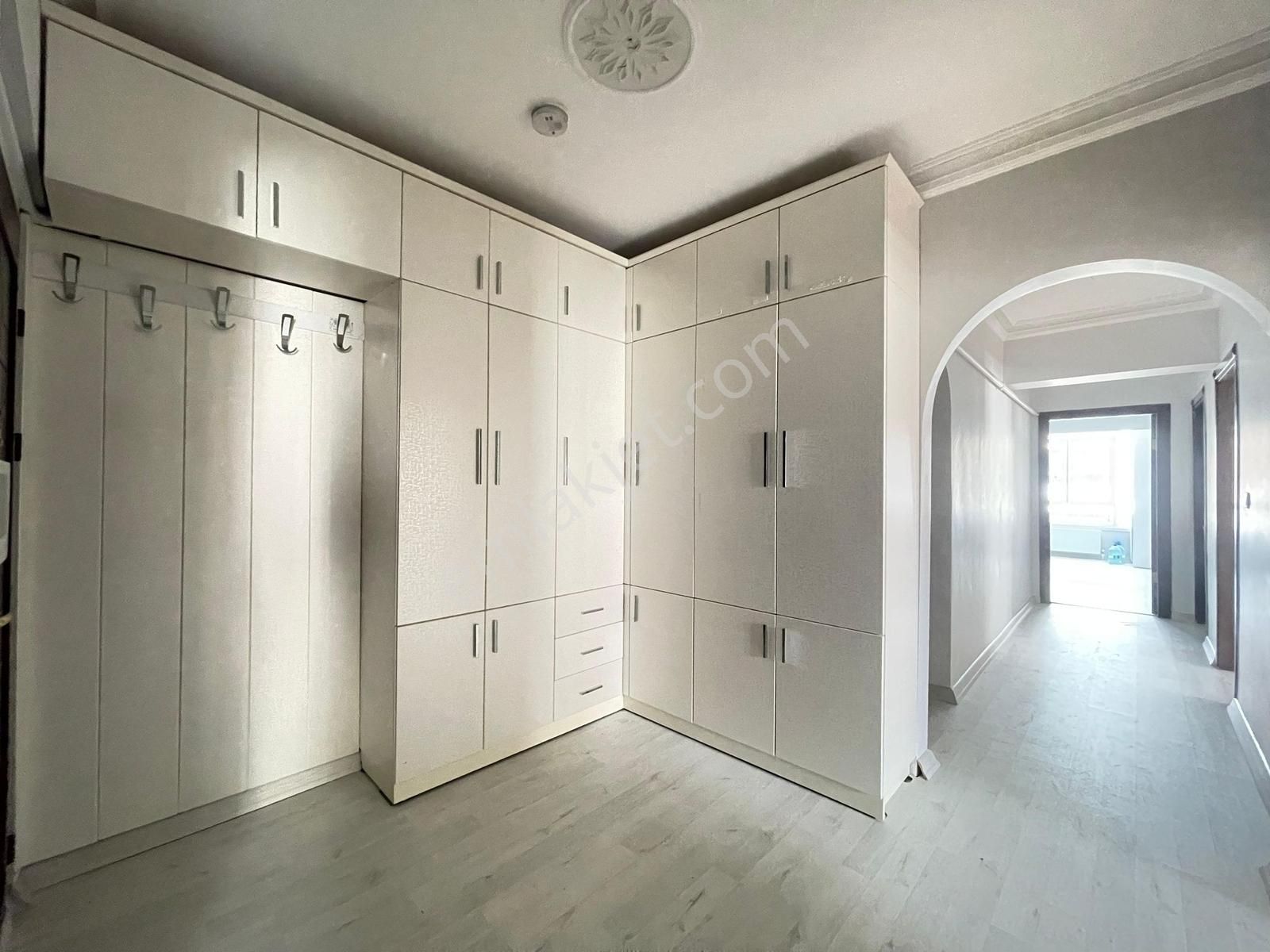 Beyoğlu'ndan Merkezi Lokasyonda Masrafsız 3+1 Kiralık Daire - Görsel 22