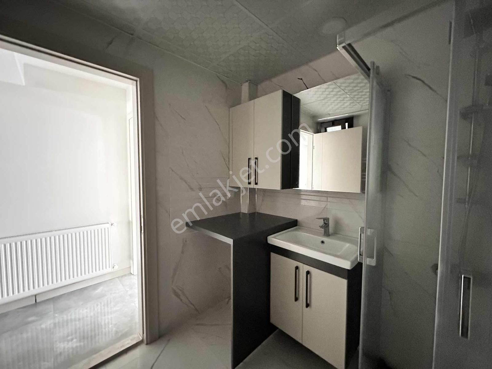 Hatay'da Kiralık Yeni Binada Otopark Muhteşem Konumda Fırsat 2+1 - Görsel 15