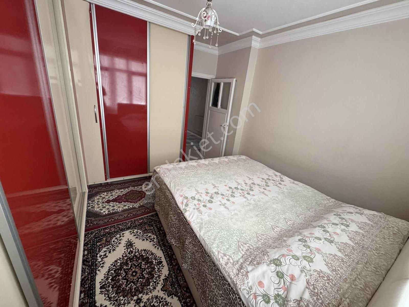 Orhangazi'de 3 Katlı Satılık Müstakil Ev - Görsel 2