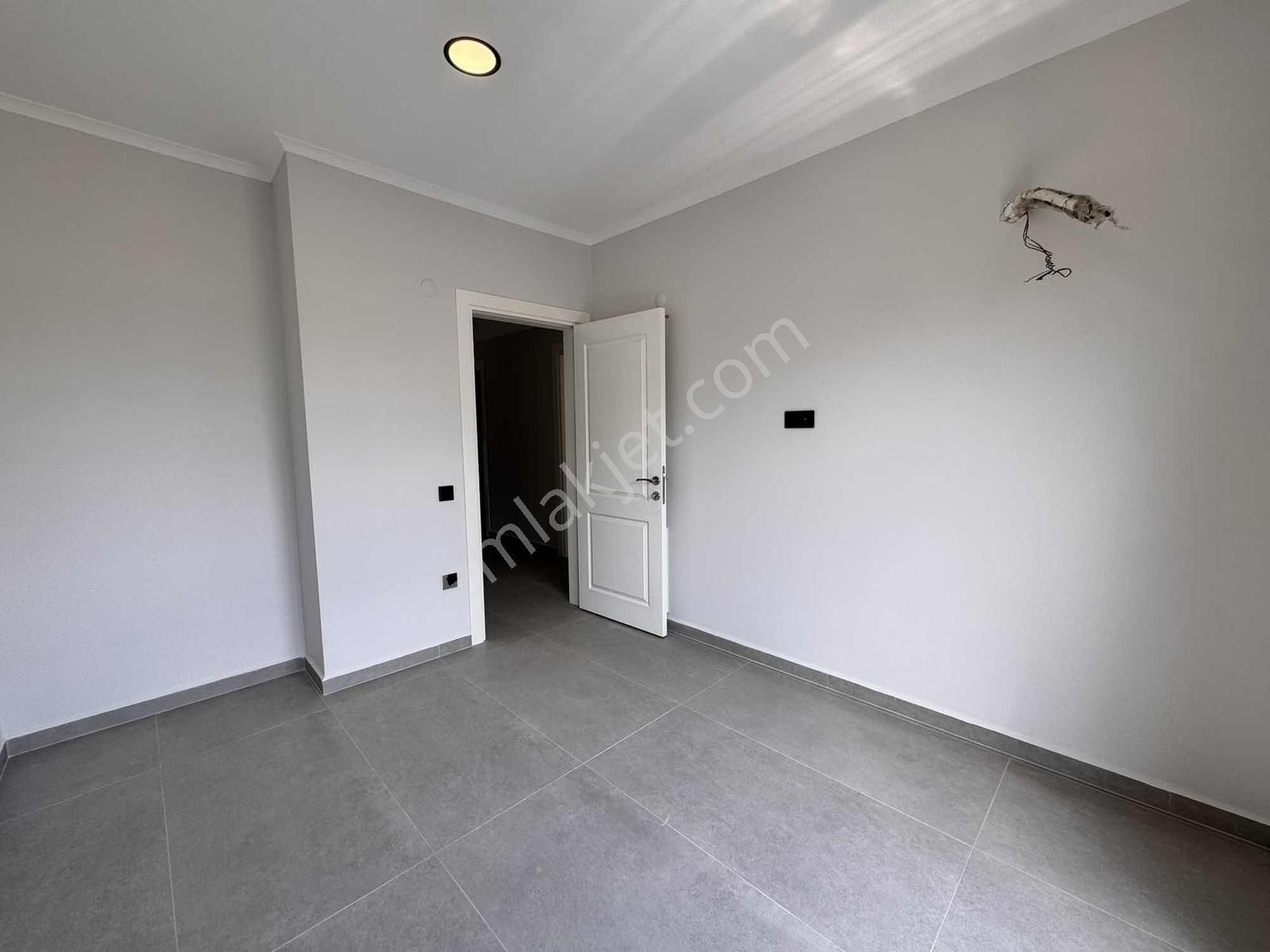 Fethiye Akmaz Plajına 250m | Site İçinde Sıfır 4+1 Çatı Dubleks - Görsel 31