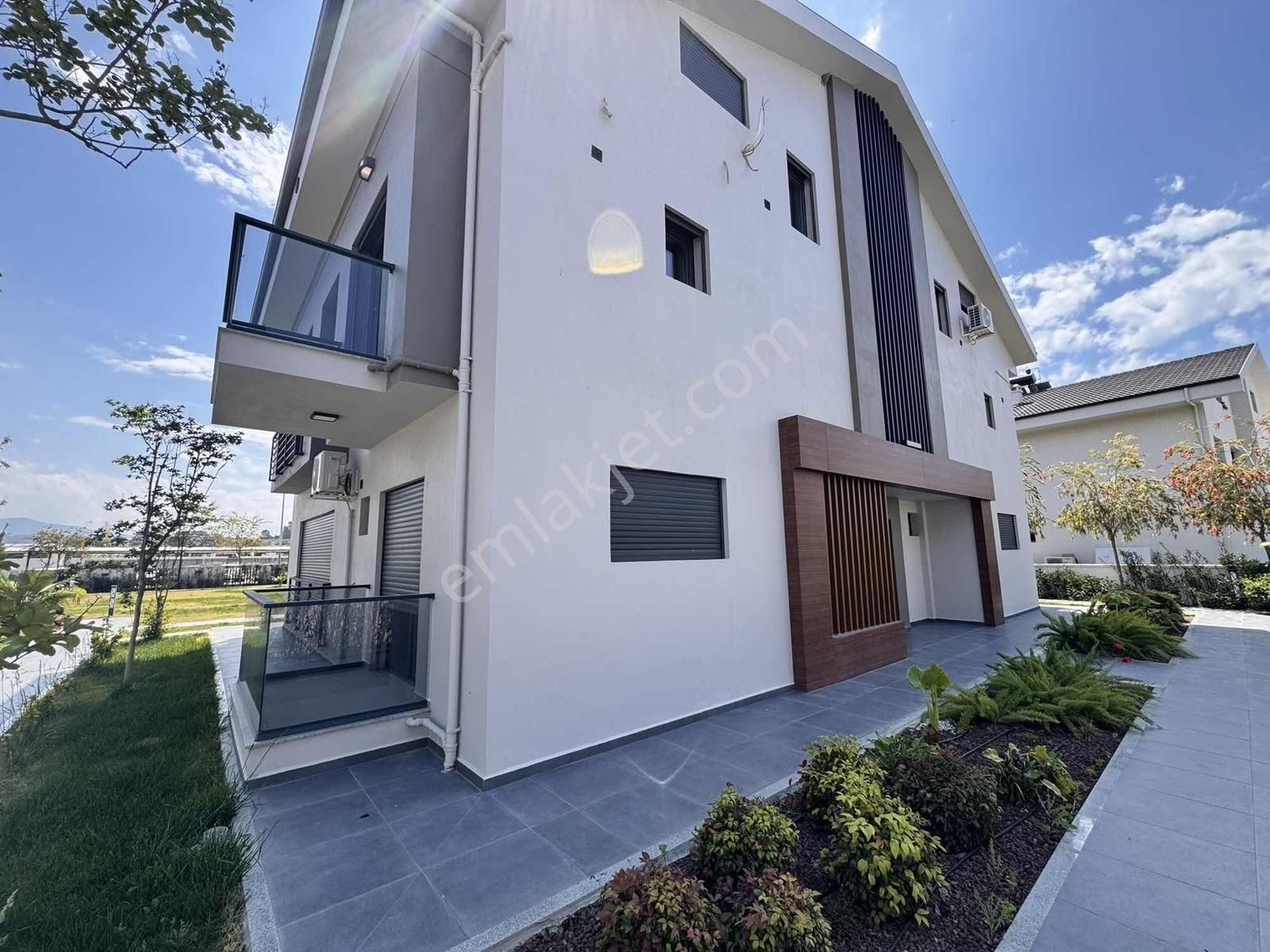 Fethiye Akmaz Plajına 250m | Site İçinde Sıfır 4+1 Çatı Dubleks - Görsel 9
