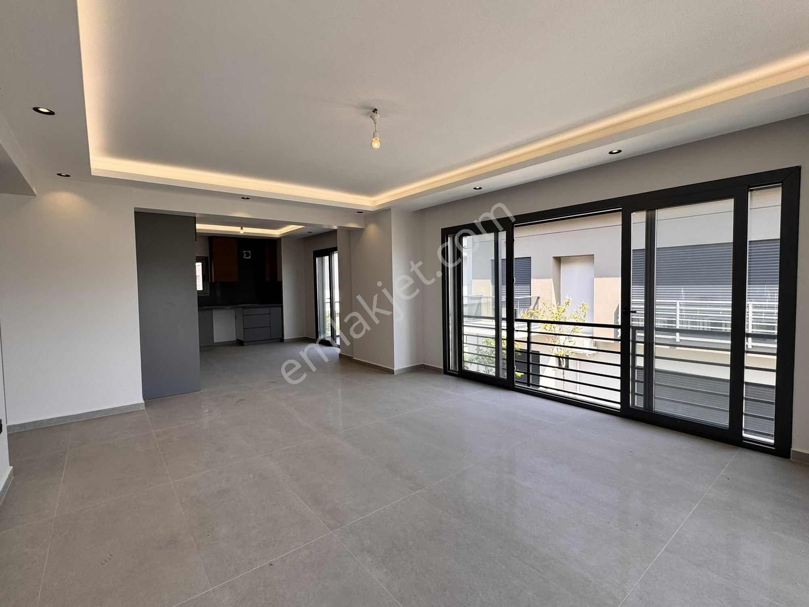 Fethiye Akmaz Plajına 250m | Site İçinde Sıfır 4+1 Çatı Dubleks - Görsel 2