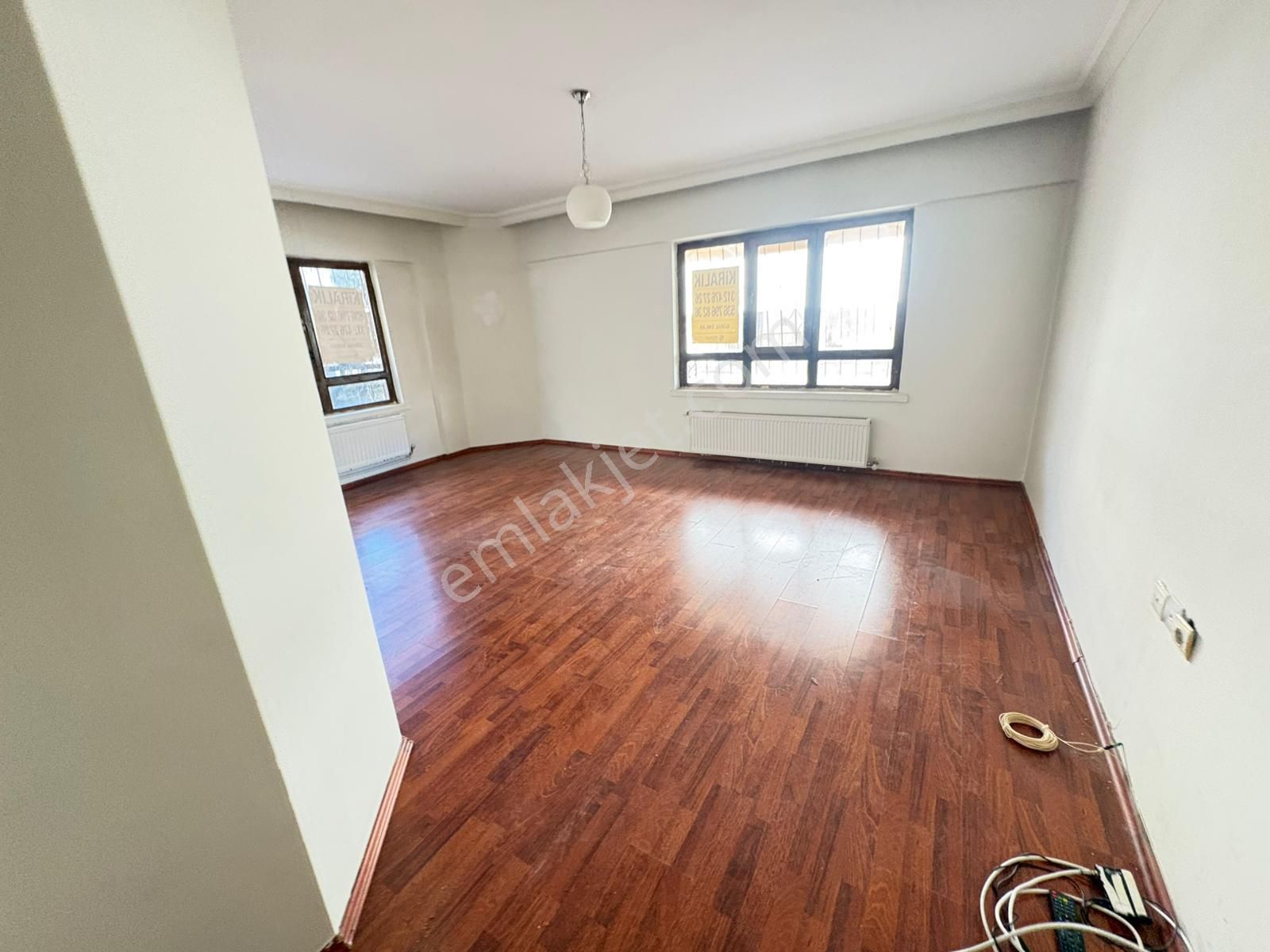 Göral Emlak 1+1 Dikmen Caddesi Paralelin De - Görsel 15