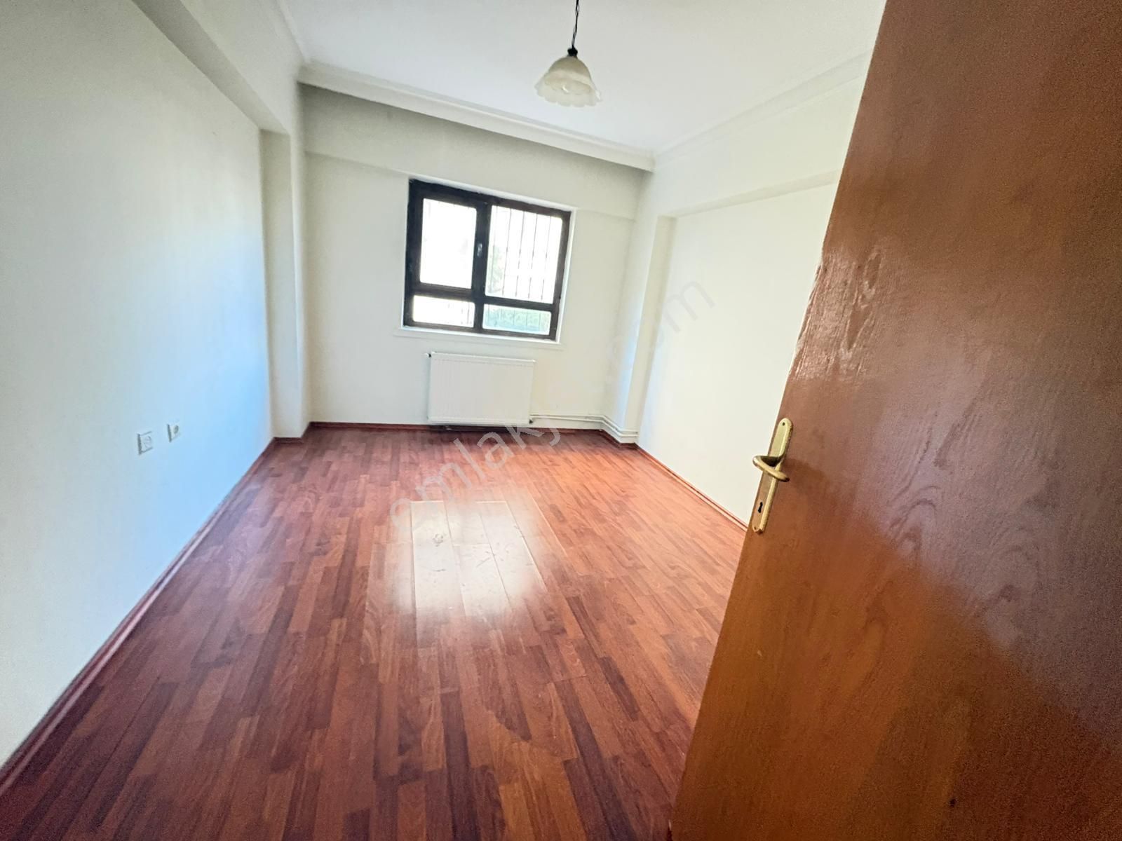 Göral Emlak 1+1 Dikmen Caddesi Paralelin De - Görsel 7